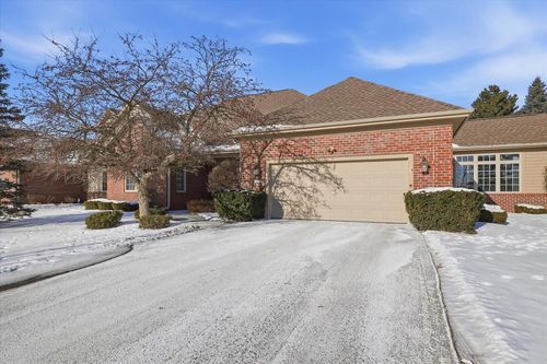 10831 N Essex Drive, Mequon, WI, 53092 | Card Image