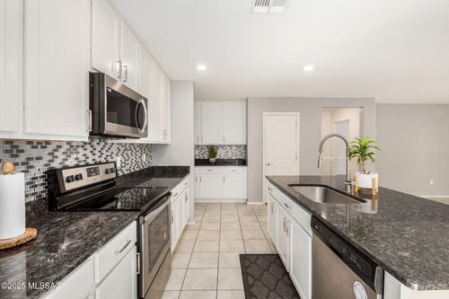 9150 N Wagon Spoke Court, Tucson, AZ, 85742 | Card Image