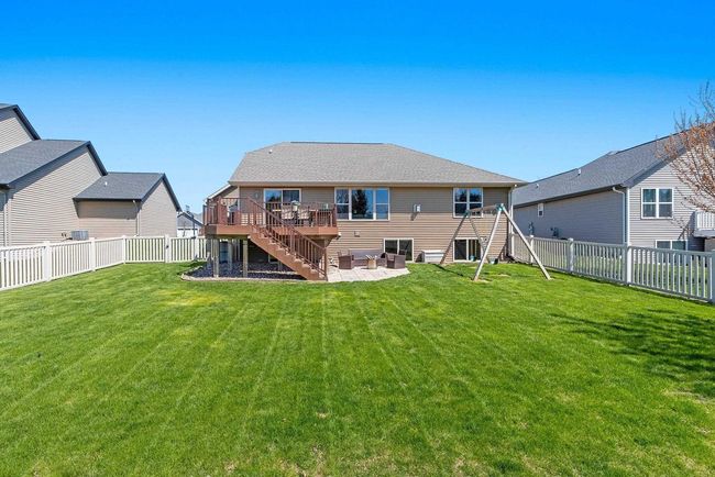 635 Pebblestone Circle, House other with 4 bedrooms, 4 bathrooms and null parking in HOBART WI | Image 45