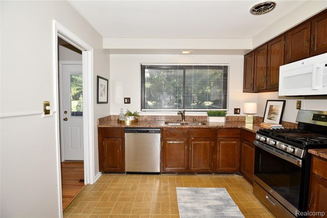 112 HickoryGrove_11.JPG | Image 11
