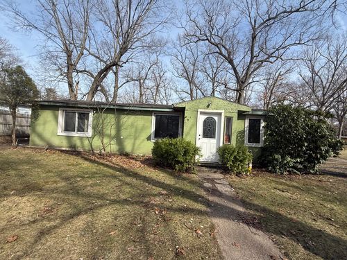 725 Minnie St, Michigan City, IN, 46360-2133 | Card Image