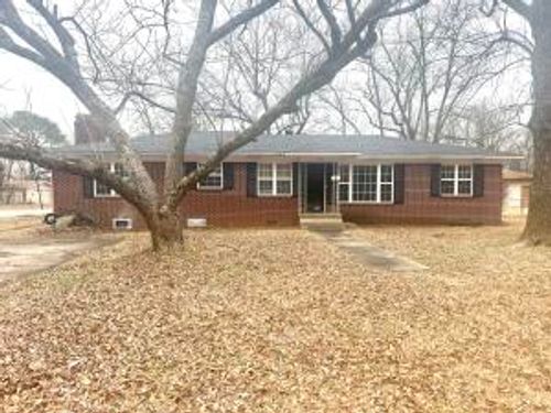 209 S Quanah Ave, Russellville, AR, 72801-4717 | Card Image