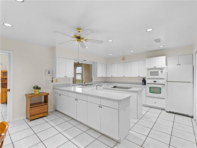 Kitchen | Image 14
