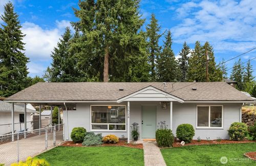 3524 Ne 7th Pl, Renton, WA, 98056-3918 | Card Image