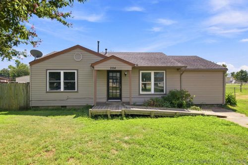 204 E Beaver St, Jenks, OK, 74037-4017 | Card Image