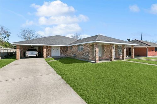 7711 13 Swift Street, New Orleans, LA, 70126 | Card Image