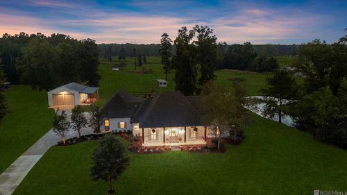 29403 Greenwell Springs Rd, Greenwell Springs, LA, 70739-6322 | Card Image
