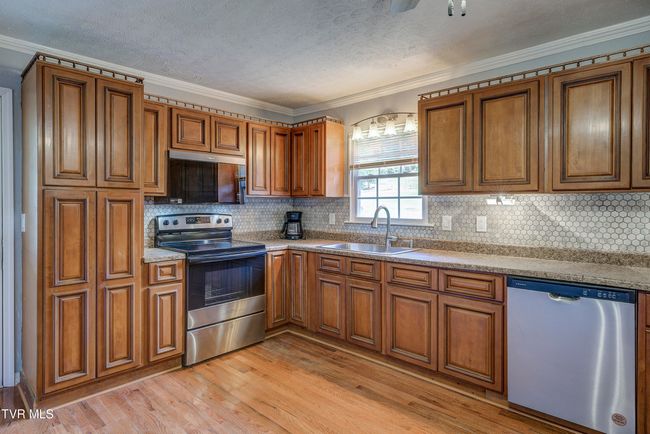 118 Hilbert Cir, House other with 3 bedrooms, 2 bathrooms and null parking in Jonesborough TN | Image 9