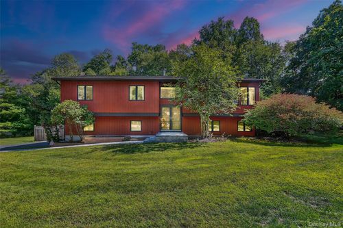 11 Saymor Dr, Bardonia, NY, 10954-2151 | Card Image