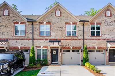 819 Silver Leaf Drive, House other with 3 bedrooms, 2 bathrooms and null parking in Winston Salem NC | Image 2