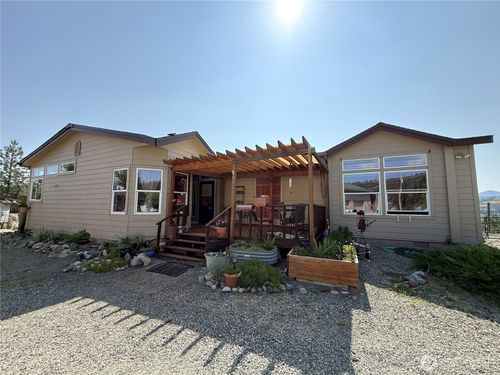 2 Meadowlark Ln, Republic, WA, 99166-8837 | Card Image