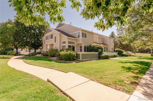 b12-930 Button Rock Drive, Longmont, CO, 80504 | Card Image