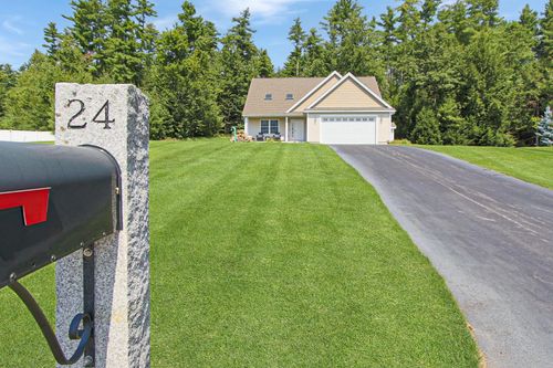 24 Riley Rd, Mont Vernon, NH, 03057-1436 | Card Image
