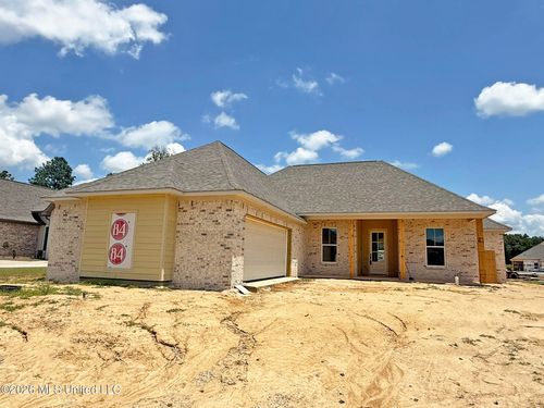 304 Tremont Dr, Florence, MS, 39073-1219 | Card Image