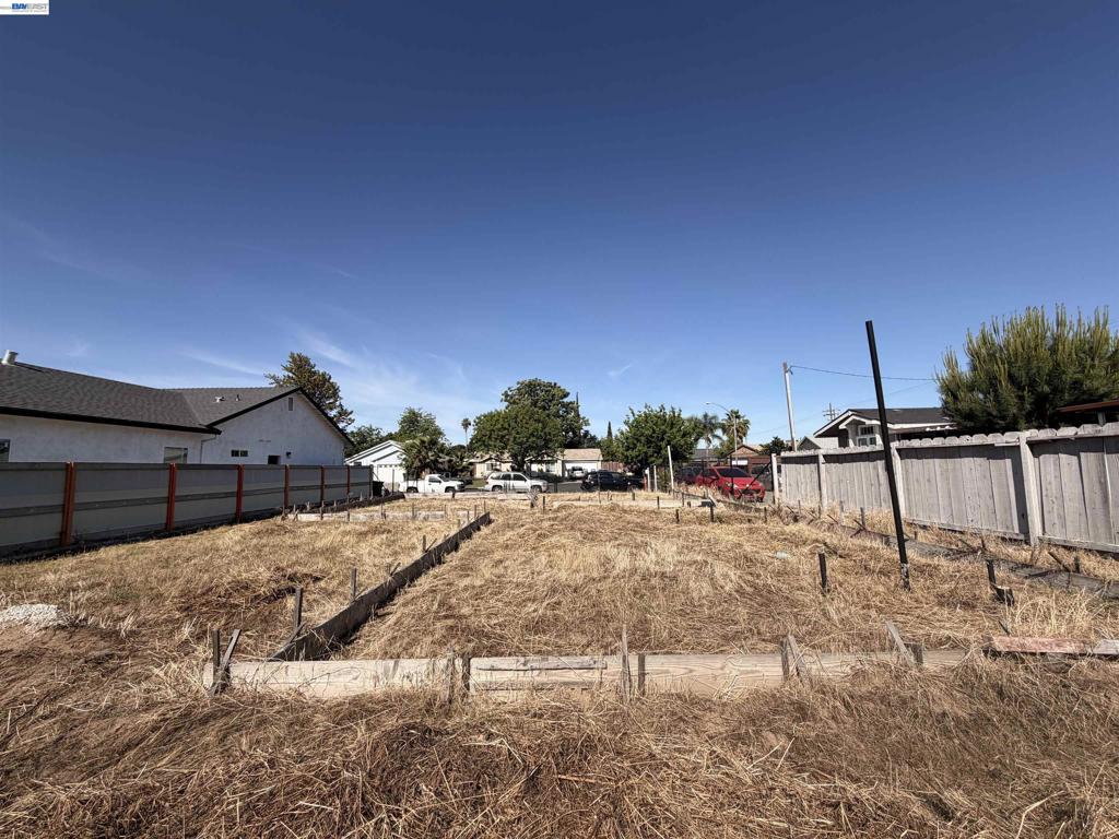 Land in Modesto 2
