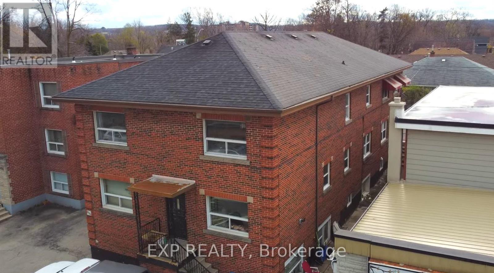 Residential Income in Hamilton (Glenview) 3