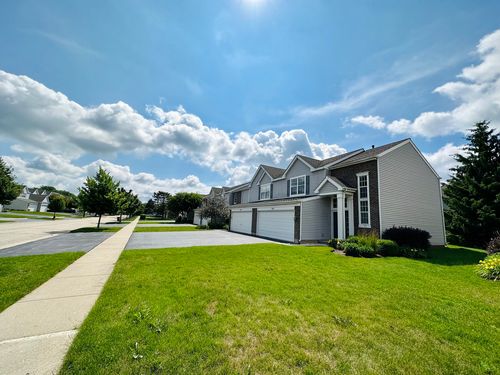 0-701 Savannah Ln, Crystal Lake, IL, 60014-4578 | Card Image