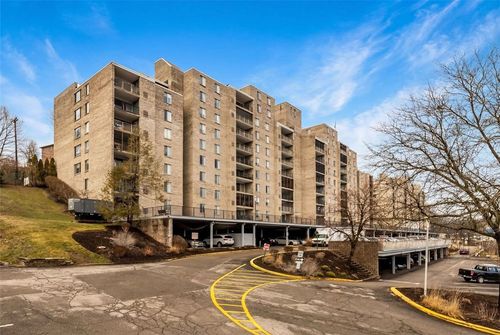 405w-2160 Greentree Rd, Pittsburgh, PA, 15220-6407 | Card Image