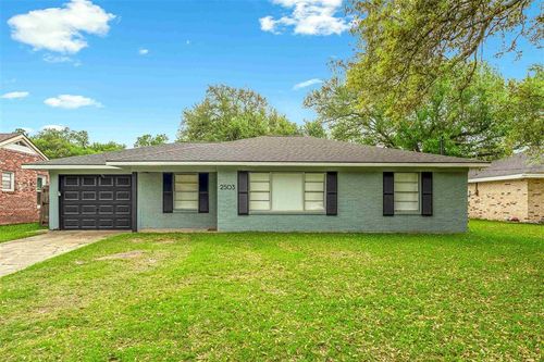 2503 Oak Cliff St, Lake Charles, LA, 70607-5023 | Card Image