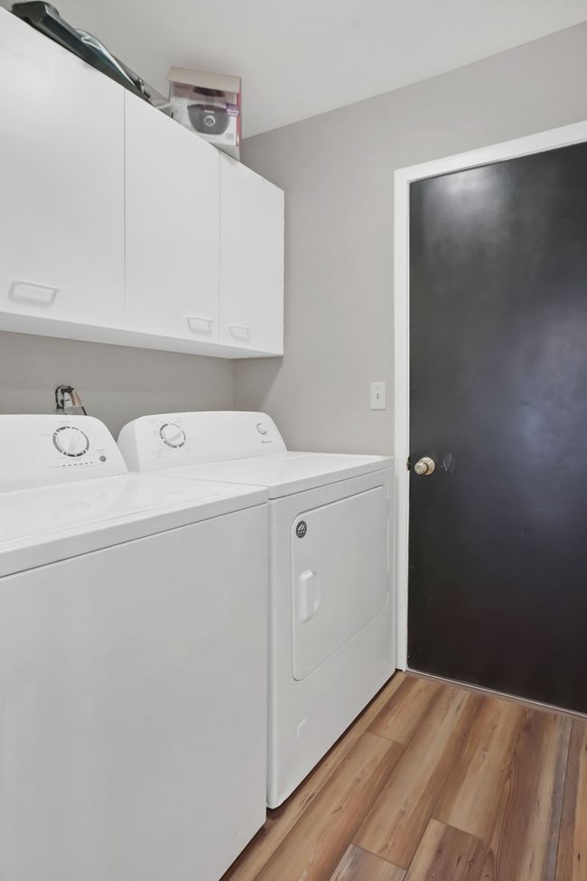 525 Winwood Cir, Condo with 2 bedrooms, 2 bathrooms and null parking in Walled Lake MI | Image 21