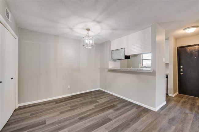 APT-2032 - 8110 Skillman St, Condo with 2 bedrooms, 2 bathrooms and null parking in Dallas TX | Image 6