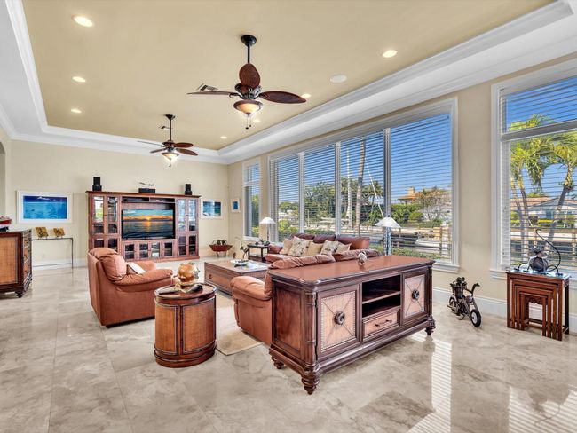 4431 Ne 24 Th Ave, House other with 7 bedrooms, 5 bathrooms and null parking in Lighthouse Point FL | Image 15