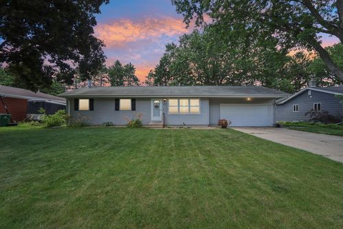 5606 Alben Ave, MCFARLAND, WI, 53558-9613 | Card Image