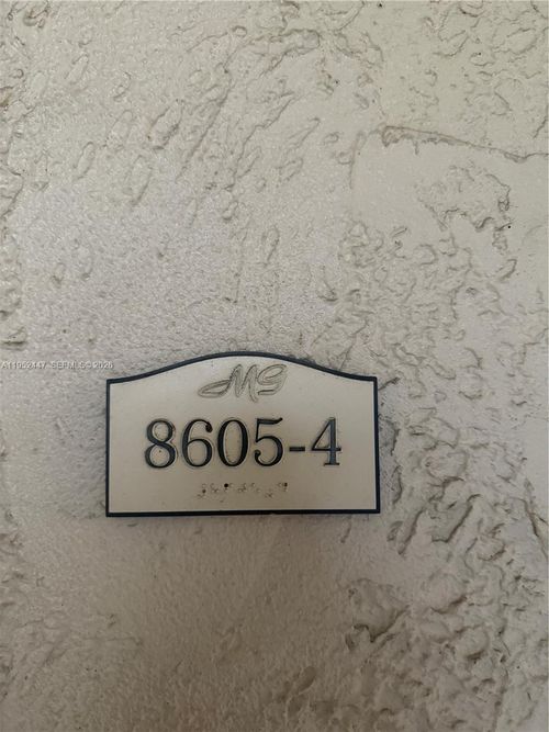 apt-4-8605 Sw 68th Ct, Pinecrest, FL, 33156-1134 | Card Image