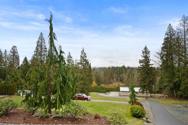 26560 Cunningham Avenue, House other with 6 bedrooms, 4 bathrooms and 10 parking in Maple Ridge BC | Image 18