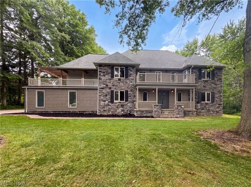 37045 Chagrin Blvd, Moreland Hills, OH, 44022-1238 | Card Image