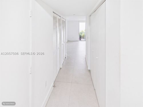 203-488 Ne 18th St, Miami, FL, 33132-1120 | Card Image