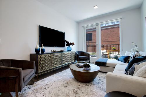 apt-307-333 Warner Ave, Roslyn Heights, NY, 11577-1096 | Card Image