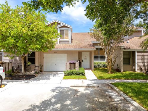 c-15751 Woodgate Pl, Sunrise, FL, 33326-2158 | Card Image