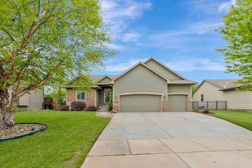 2528 N Fieldstone St, Andover, KS, 67002-7556 | Card Image