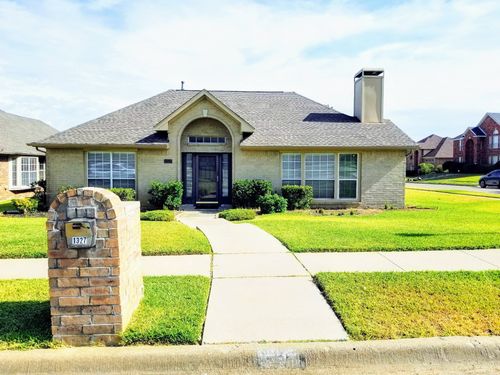 1327 Royal Palm Ln, Carrollton, TX, 75007-1035 | Card Image