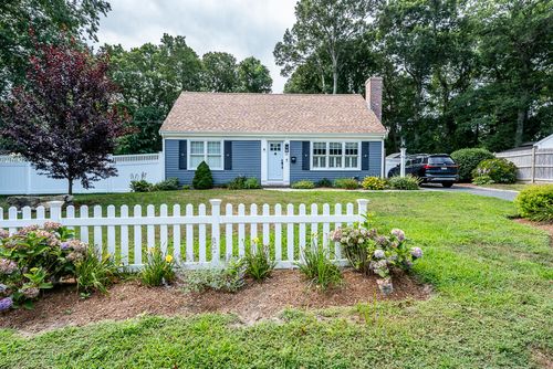 37 Winsome Rd, South Yarmouth, MA, 02664-1024 | Card Image
