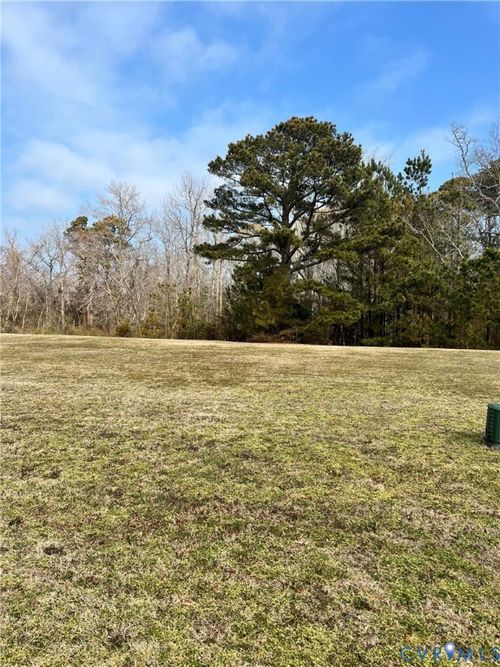 29 Bridgeton Dr, Cape Charles, VA, 23310-3340 | Card Image