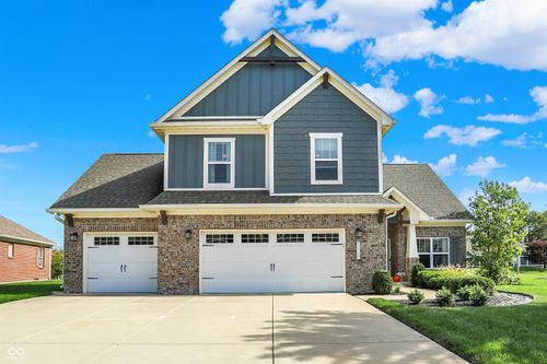 1069 Forest Glen Dr, Greenfield, IN, 46140-7842 | Card Image
