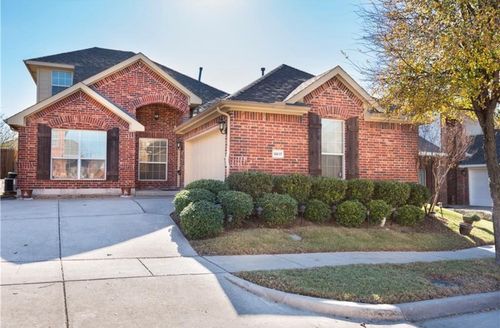 8617 Laughing Waters Trl, Mckinney, TX, 75070-6138 | Card Image