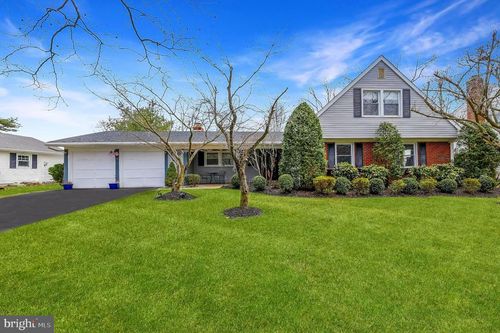 130 Club House Dr, WILLINGBORO, NJ, 08046-3502 | Card Image