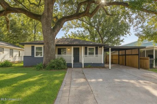 222 Benachi Ave, Biloxi, MS, 39530-2926 | Card Image