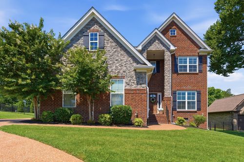 127 Waters Hill Cir, Lebanon, TN, 37087-3051 | Card Image
