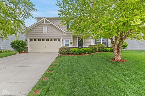 1233 Old Vines Trl, Greenwood, IN, 46143-3412 | Card Image