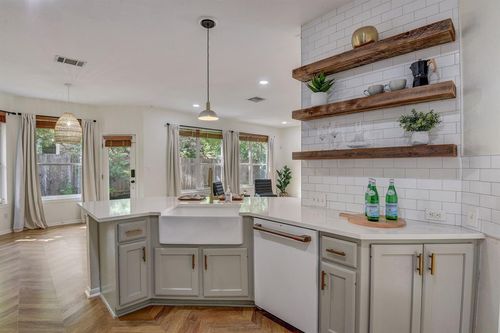 12907 Schleicher Trl, Austin, TX, 78732-2287 | Card Image