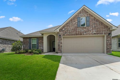 7324 Kenilworth Crossing Ave, Baton Rouge, LA, 70820-8779 | Card Image
