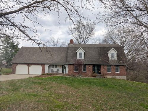 106 Walnut Dr, Carrollton, MO, 64633-1376 | Card Image