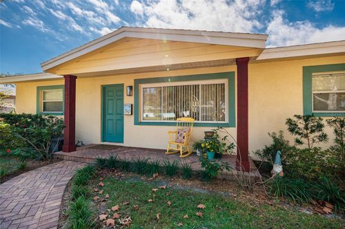 230 43rd Ave Ne, ST PETERSBURG, FL, 33703-4904 | Card Image