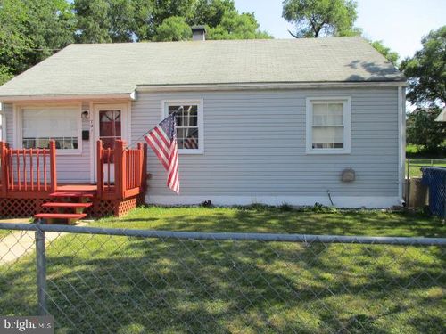 721 W 14th St, FRONT ROYAL, VA, 22630-2915 | Card Image