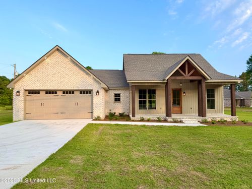 2070 Old Richton Rd, Petal, MS, 39465-7610 | Card Image