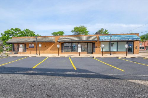 444 N Court St, Lapeer, MI, 48446-2108 | Card Image
